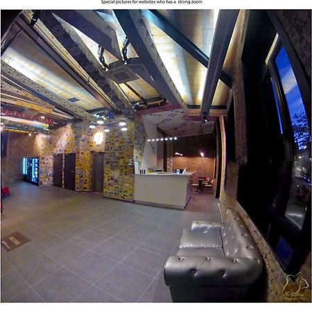 Nekotel Concept Art Hotel Saint-Gilles Exterior foto
